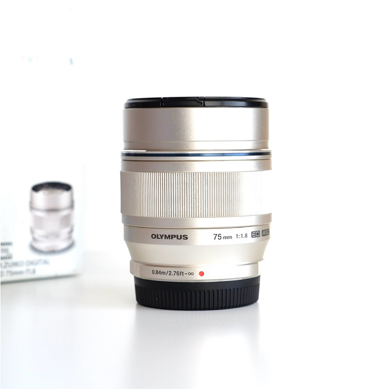 Olympus 75mm f1.8 [มือสอง]