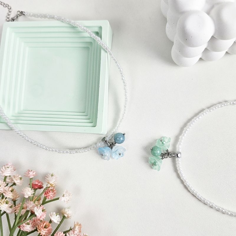 สร้อยคอหิน สไตล์มินิมอล รุ่นดอก Lilly of the valley