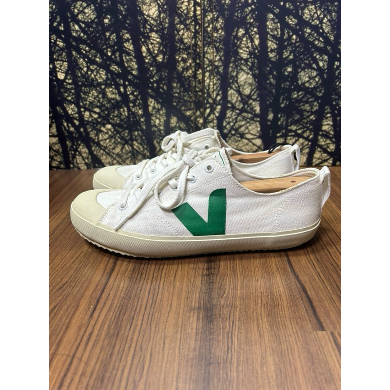 Veja Nova canvas White Brittany sneakers made in brazil(used)