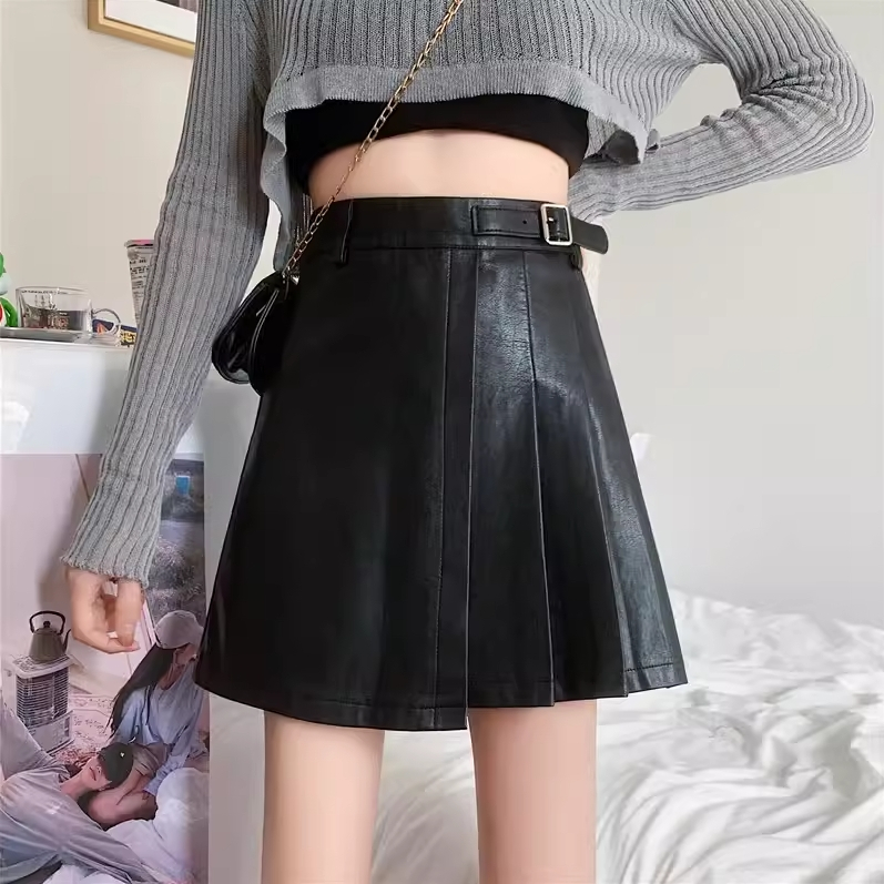 พร้อมส่ง > กระโปรงหนัง แต่งเข็มขัดเล็กด้านหน้า