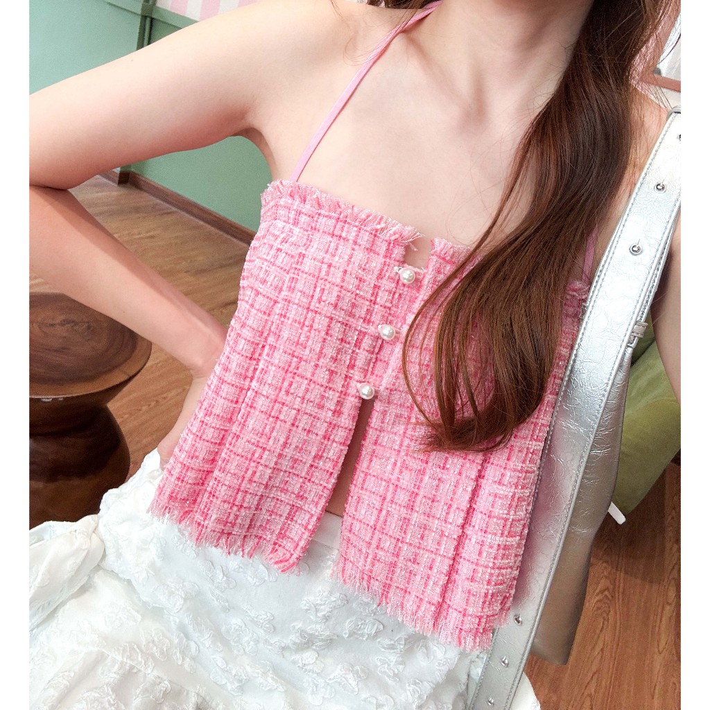 TheBlancpale : Orbit top เสื้อครอปสายเดี่ยว จับจีบ ดีเทลเก๋สุดสุด