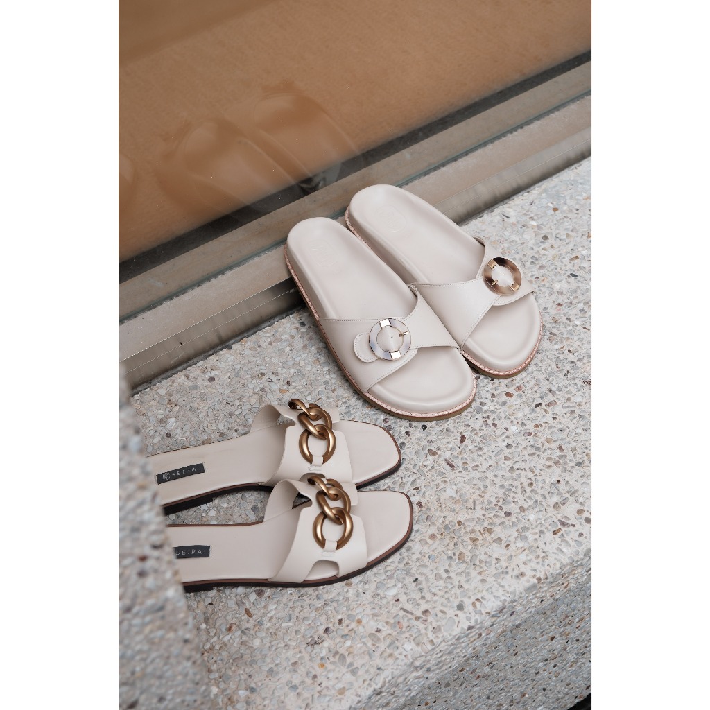 Seira - Ora Sandals รองเท้าแตะ พื้นยาง สายคาด อะไหล่หัวเข็มขัดกลม สีน้ำตาลลายกระ