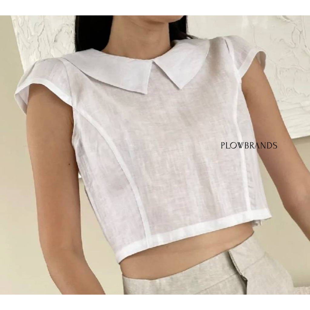 PLOWBRANDS - TC0004 เสื้อcrop ต่อปีกแขน คอปกแต่งด้วยผ้าลินินขาว เจาะหยดน้ำด้านหลัง ขอสงวนสิทธิ์งดเปลี่ยน/คืนเงิน ทุกกรณี
