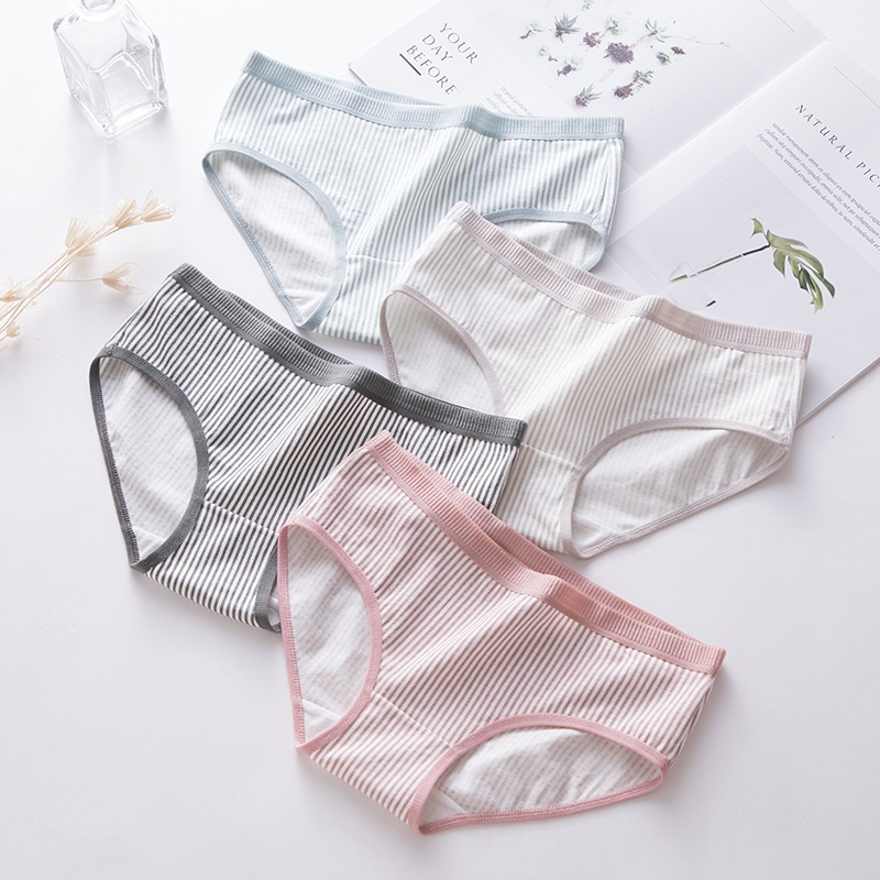 621 กางเกงในขีดตรง แฟชั่นสุดฮิต สินค้าพร้อมส่ง