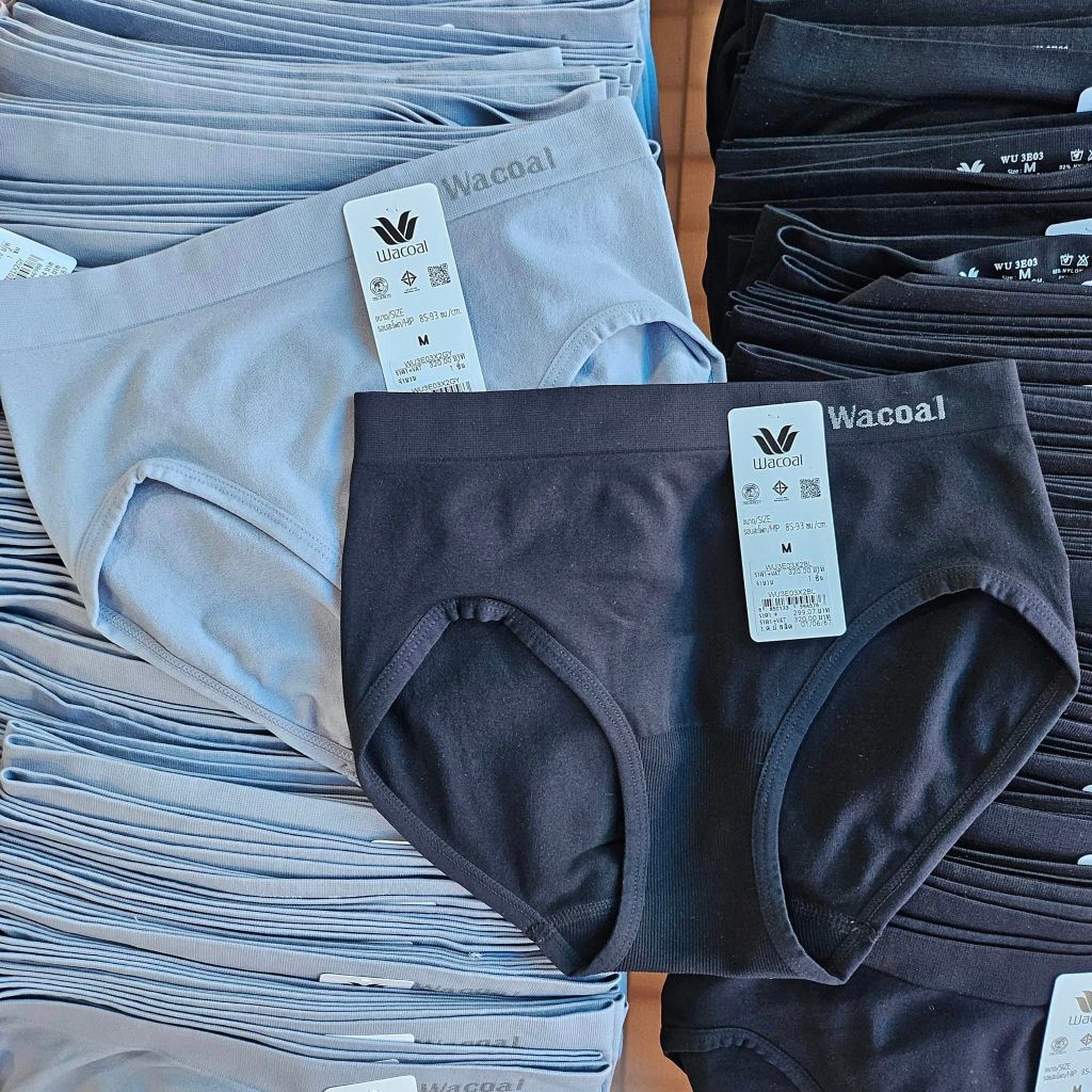 Wacoal Seamless (WU3E03) กางเกงในผ้าทอเนื้อละเอียด ทรงครึ่งตัว