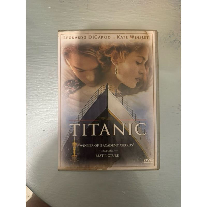 แผ่น dvd หนัง เรื่อง titanic มือสอง ของสะสม