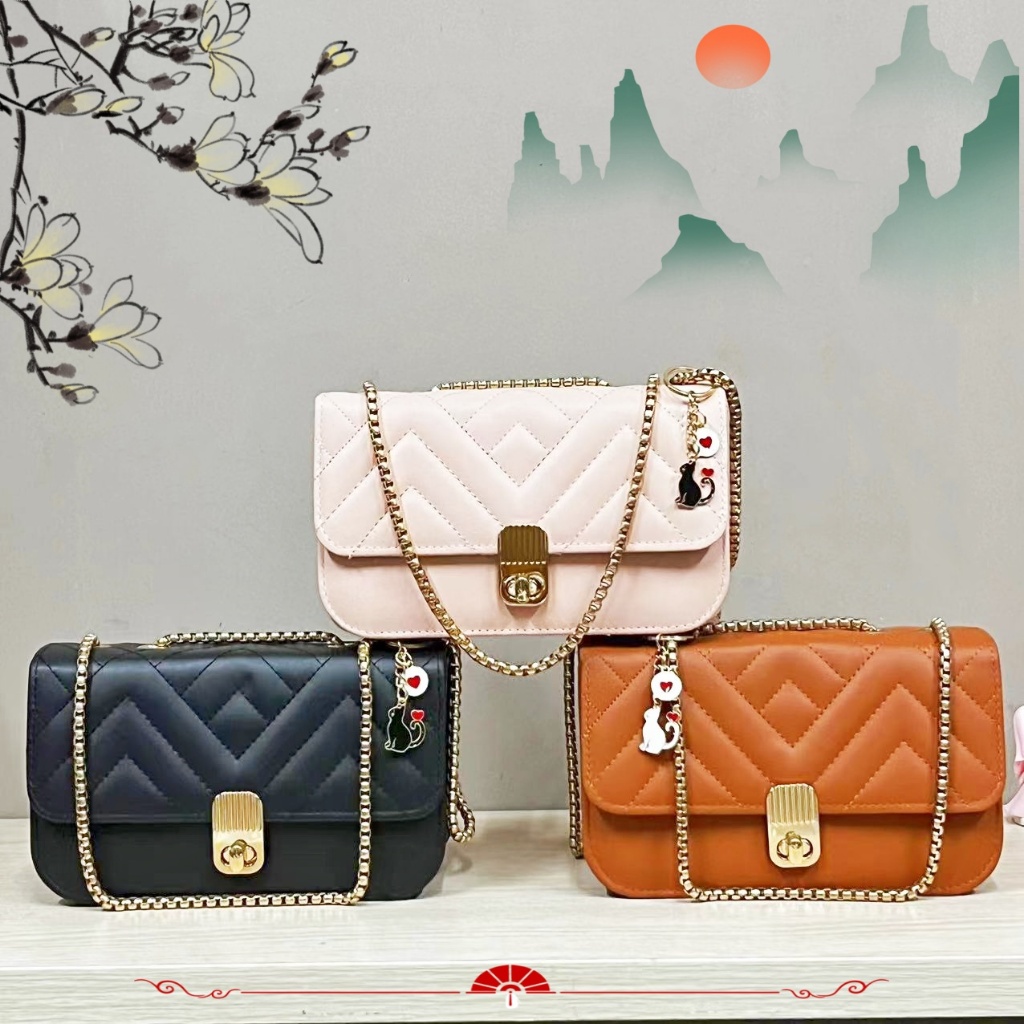 🔥พร้อมส่ง-ราคารดีกระเป๋าสะพายข้างลายเพชรใหม่ กระเป๋าสะพายใส่มือถือทรงสี่เหลี่ยม ใส่ของได้เยอะ  สไตล์เกาหลี มีห้อยกระเป๋า