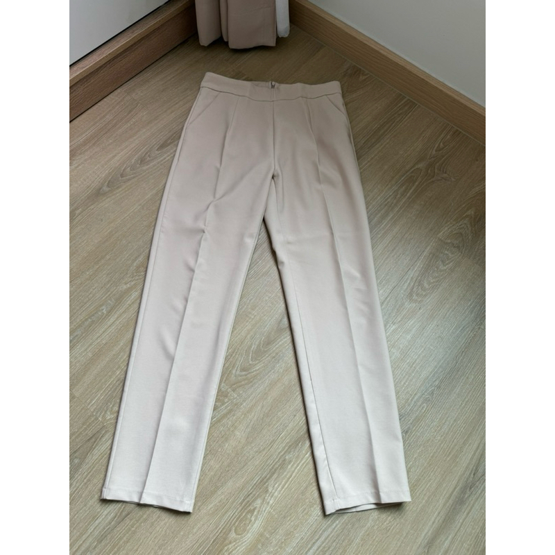 Mawin กางเกงขายาว สีครีม ใส่ไม่ถึง 3 ครั้ง ของแม่ค้าเองจ้า