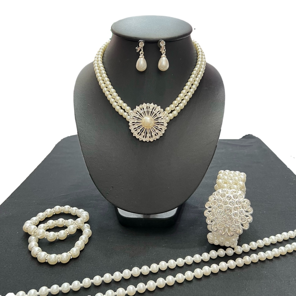 Accessories เครื่องประดับชุดไทยเด็ก สร้อยมุก+ต่างหูมุก+กำไล2วง+เข็มขัดมุก+สังวาลมุก ครบเซ็ท5ชิ้น