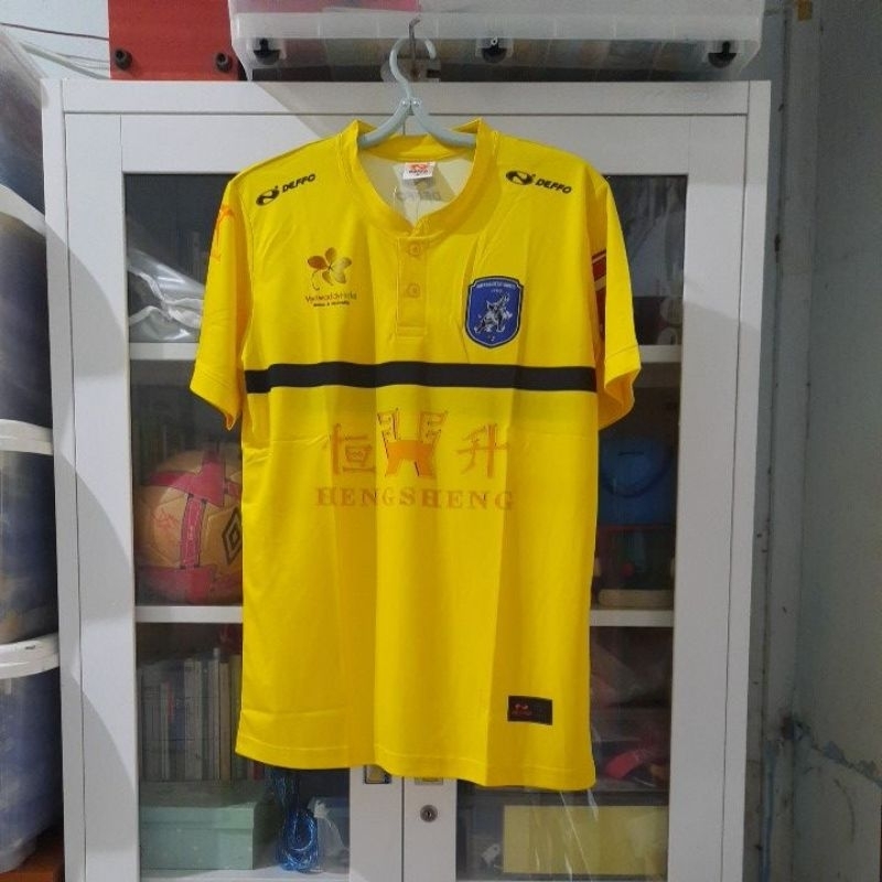 เสื้อกีฬานครแม่สอดยูไนเต็ด 2016 ราคาป้าย 450 บาทลดเหลือ 350 บาท