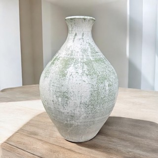 Vase แจกันดินเผาทรงคอยาวปากเล็ก วินเทจสไตล์  ขนาด 22 x 33 cm…