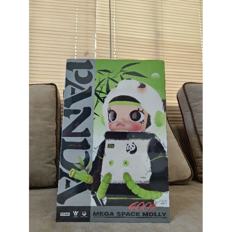 Molly panda 400 ของแท้จากshop popmart ยังไม่แกะซีล