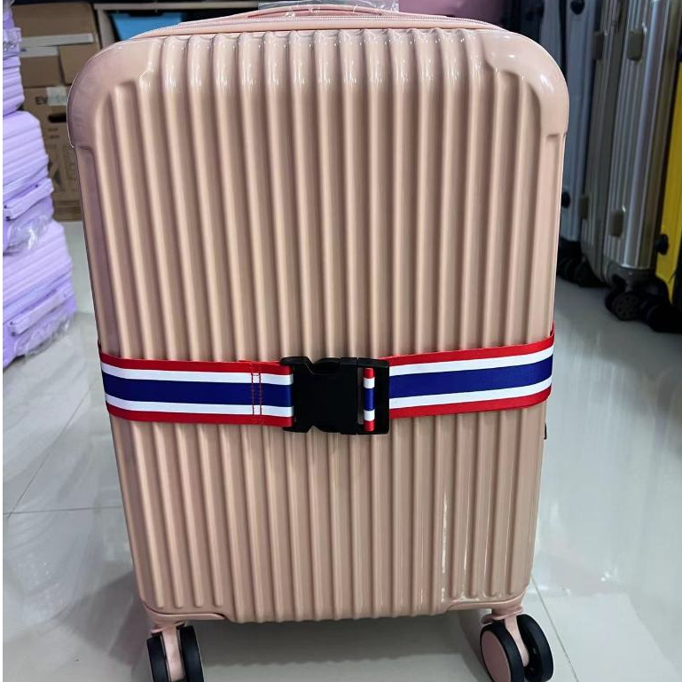 สายรัดกระเป๋าเดินทางลายธงช่วยป้องกันไม่ให้กระเป๋าเปิดออก รูปลักษณ์ไม่ซ้ำใคร หากระเป๋าของคุณได้ง่าย
