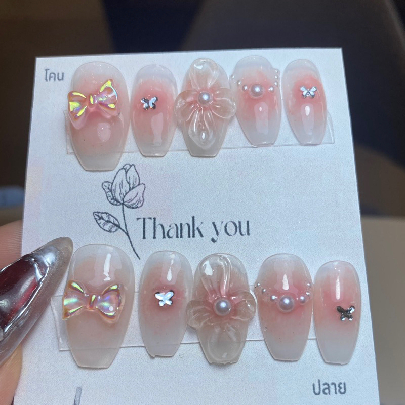 เล็บเจลสำเร็จรูป100% ลายใหม่ ฟรีขุดติดเล็บ
