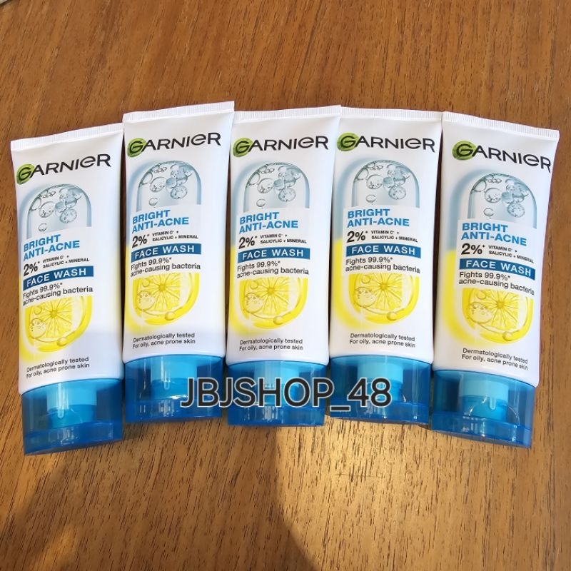ลด50% Garnier Skin Naturals Bright Complete Anti-Acne Cleansing Foam 100ml