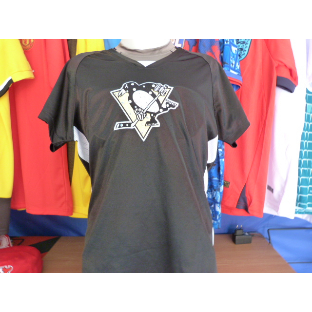 เสื้อไอซ์ฮอกกี้มือสอง NHL Pittsburgh Penguins t-shirt/top official nhl size l