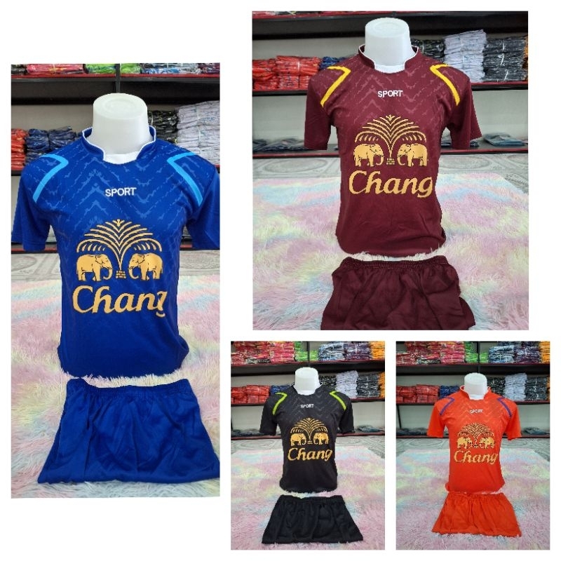 ชุดกีฬาสปอร์ตเสื้อพร้อมกางเกง
