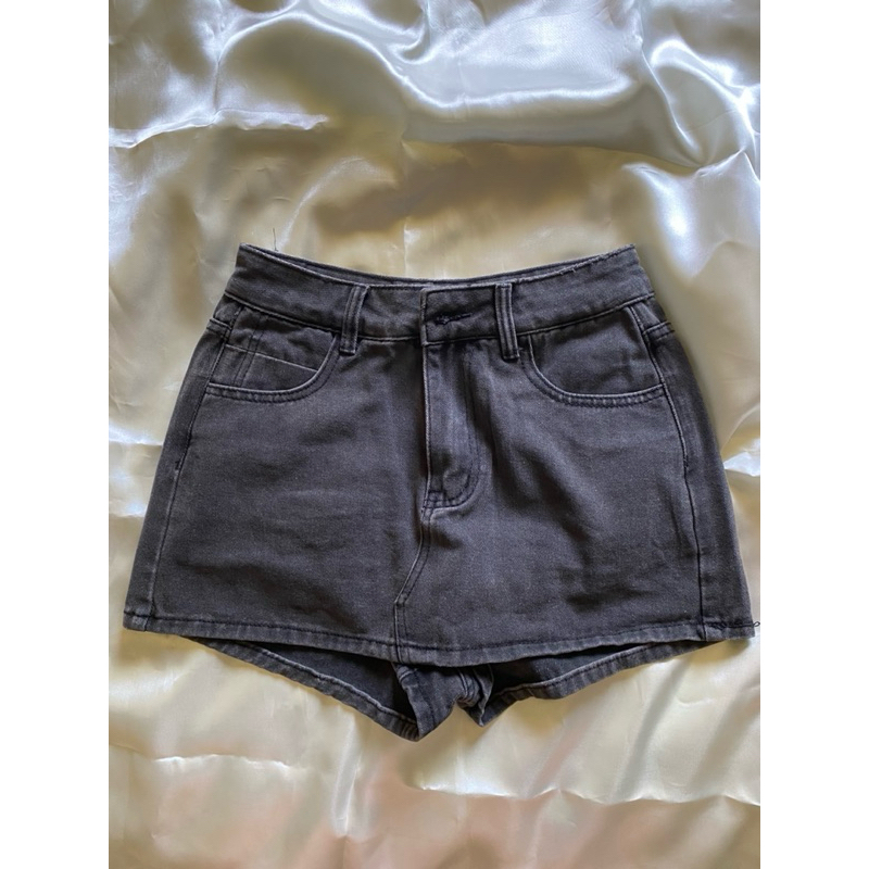 ยีนส์สั้น normal secret