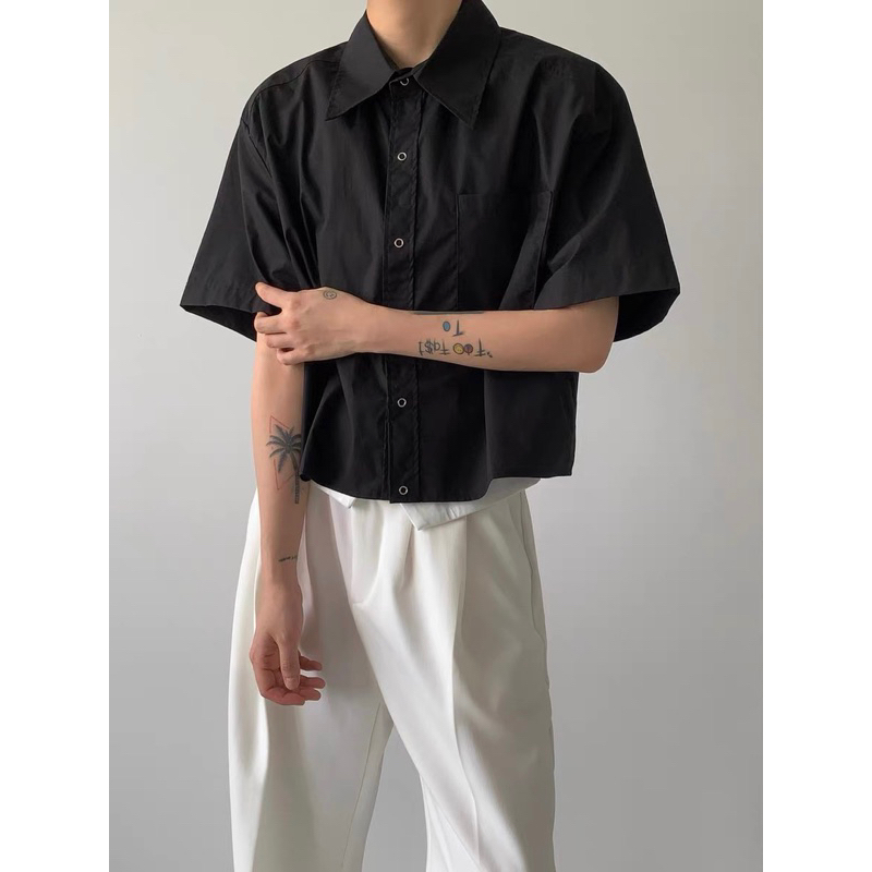 เสื้อเชิ้ตทรงครอปสั้น CROPPED SHIRT