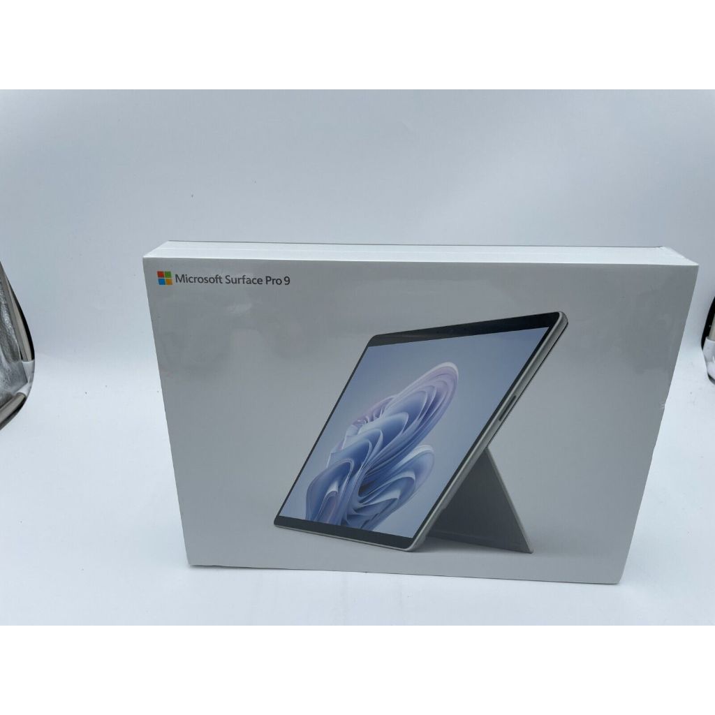 Microsoft Surface Pro 9 13" (256GB SSD, Intel Core i7 12th Gen., 4.70 GHz, 16GB, Wi-Fi) Convertible 