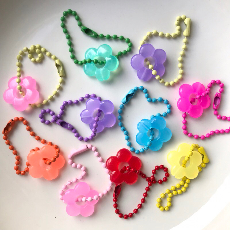 10 ชิ้น พวงกุญแจโซ่ไข่ปลา ดอกไม้สีเยลลี่สดใสน่ารัก คละสีคละลาย ของเเถมจีบลูกค้า ของปัจฉิม ของขวัญรับปริญญา