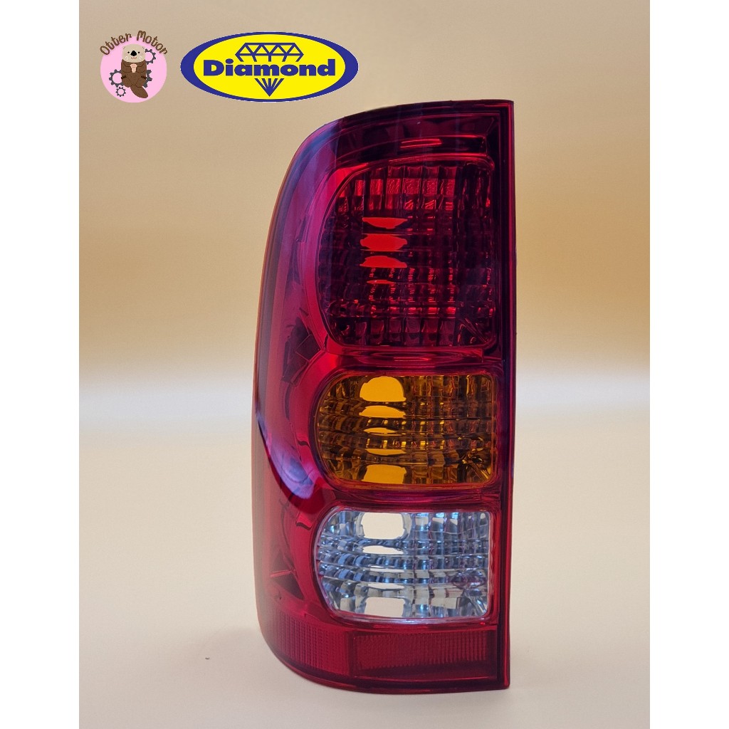 ไฟท้าย วีโก้ รุ่นแรกตราเพชร เสื้อไฟท้ายไดมอนด์ Diamond TOYOTA HILUX VIGO ปี 2004 – 2010 โตโยต้า