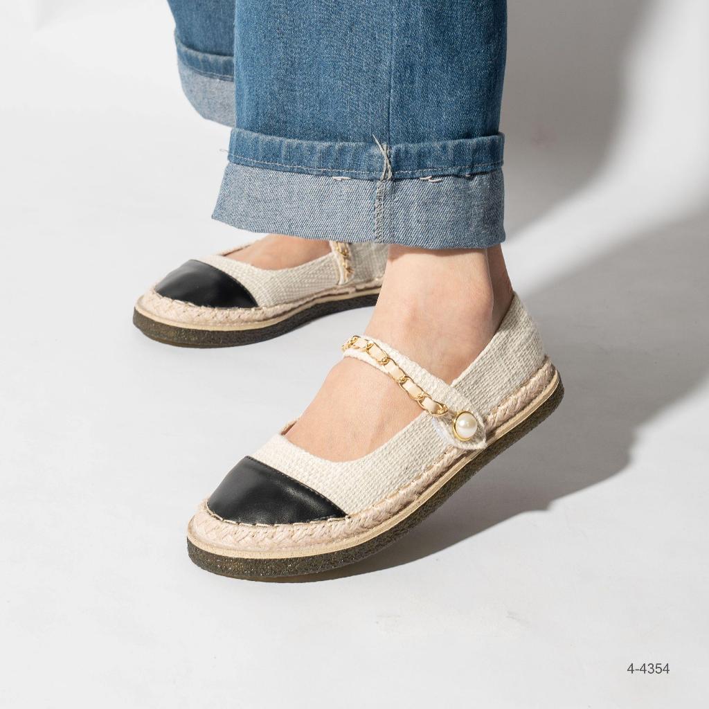 Slip-On รองเท้าสลิปออน ผ้าทวีด สูง 1 นิ้ว ทรงหัวมน แบบสวม สายคาดดีเทลอะไหล่โซ่ทอง กระดุมมุก พื้นยางพารา กันลื่น 4-4354