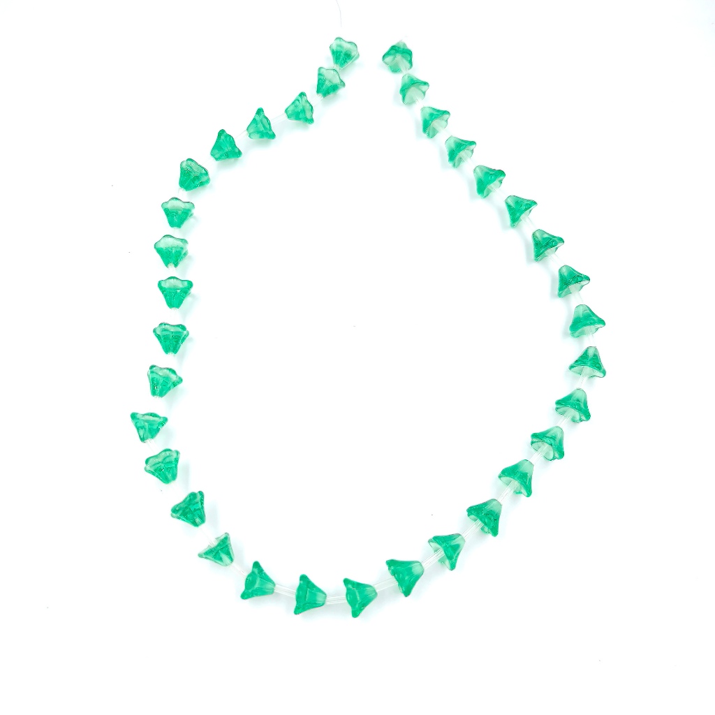 ลูกปัดแก้ว ลักษณะดอกไม้สี Green ขนาด 7x9 mm  - (LZ-0610)