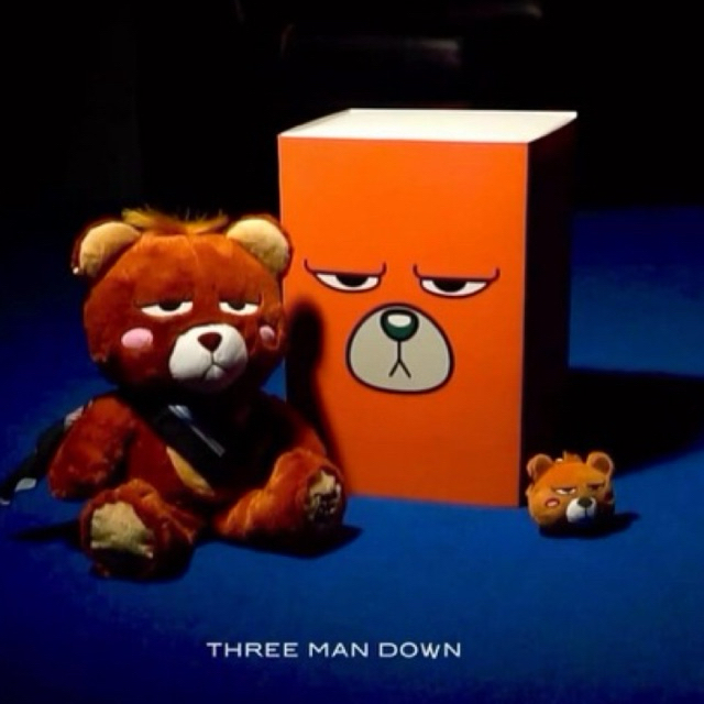 Three Man Down - Box Set ตุ๊กตา หมี Wonder
