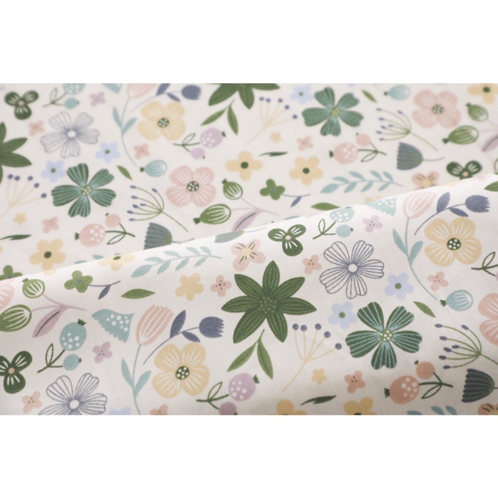 ผ้าาคอตตอน 100% ทอทวิล  ลาย ดอกไม้สีเทา ดอกไม้สีเขียว