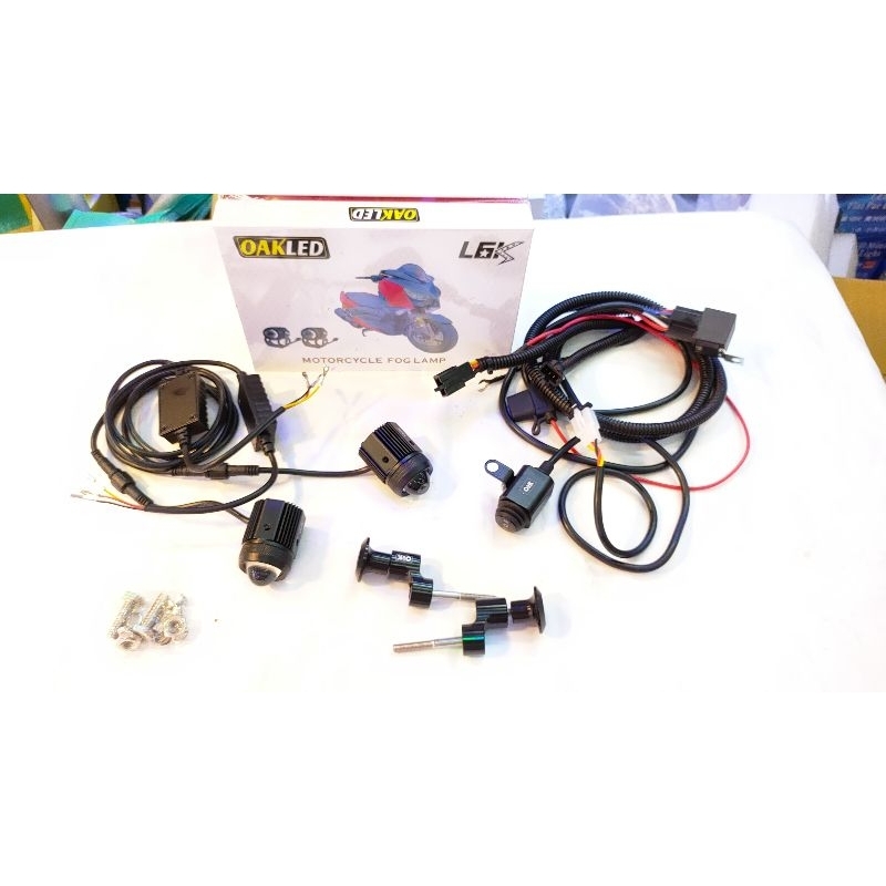 ชุดติดตั้งไฟสปอร์ตไลท์ มินิ 20W รุ่นL6K  ระบบไฟ2สี +ชุดสายไฟท่อกระดูกงูมีรีเลย์40A และขาจับไฟสปอร์ตไ