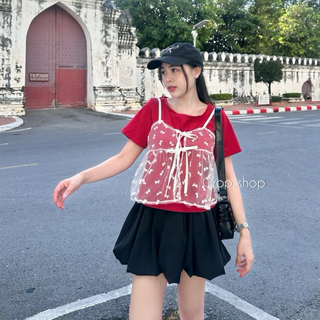 crop..shop เสื้อครอปเเต่งสายเดี่ยวซีทรู งานลมุนมากเข้ากันสุด ใส่ง่ายผ้าดี งานราคาปังมาก สวยสดใสเวอร์