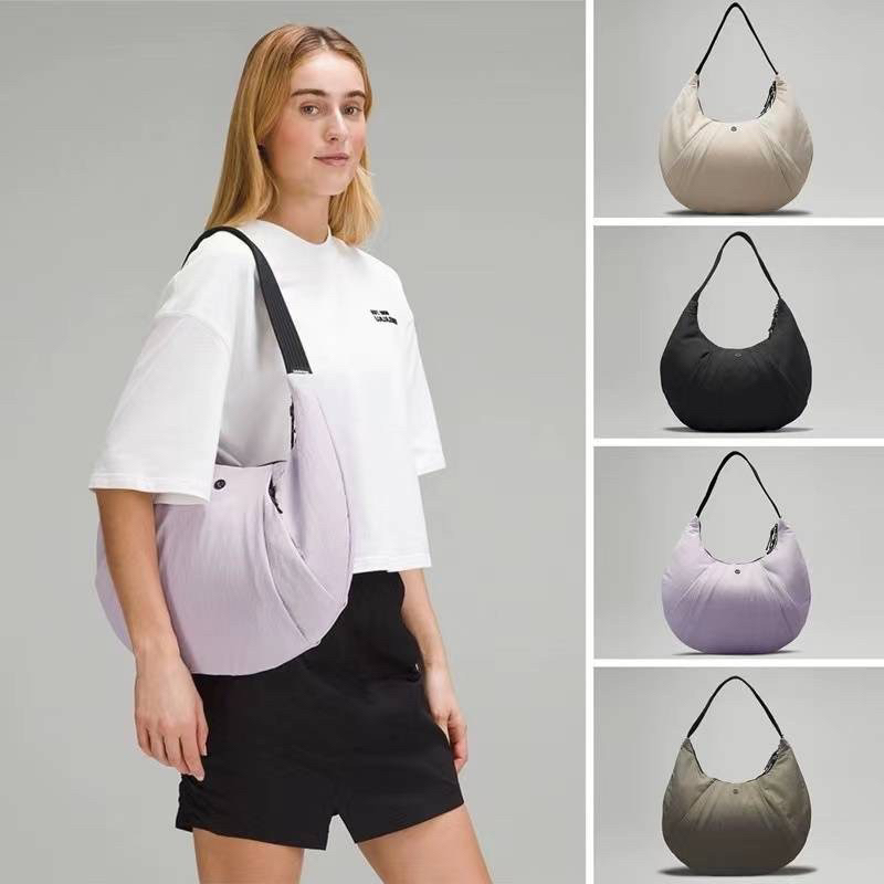 กระเป๋าสะพายไหล่ lululemon ทรงครัวซอง งานแบรนด์ดังน้ำหนักเบา