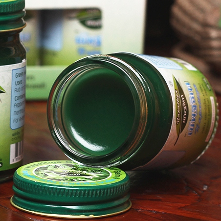 Napattiga Green Herbal Balm ยาหม่องเขียวณพัฐธิกา