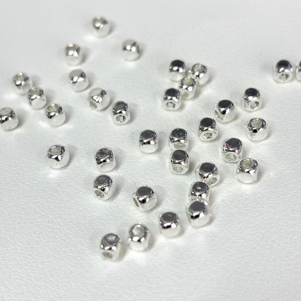 ลูกปัด ตัวคั่น สีเงิน สีไม่หลุด ไม่ลอก ขนาดจิ๋ว 4-6mm อุปกรณ์เสริมงานฝีมือ งาน DIY ใช้สำหรับเป็นตัวคั่น ร้อยสร้อยคอ สร้อ