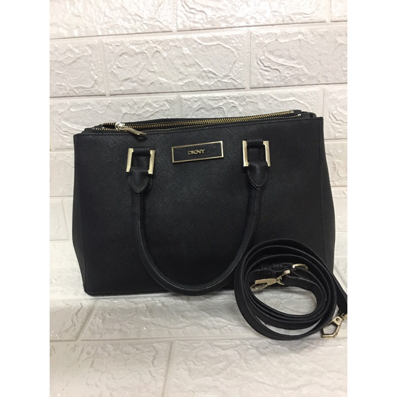 ❌❌ขายแล้ว❌❌DKNY กระเป๋ามือสองแท้ 100%