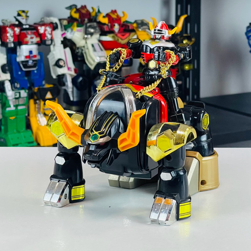 DX Chogokin Bull Taurus (หุ่นยนต์บูทารัส ของเล่น จากขบวนการคอสมิก กิงกะแมน)