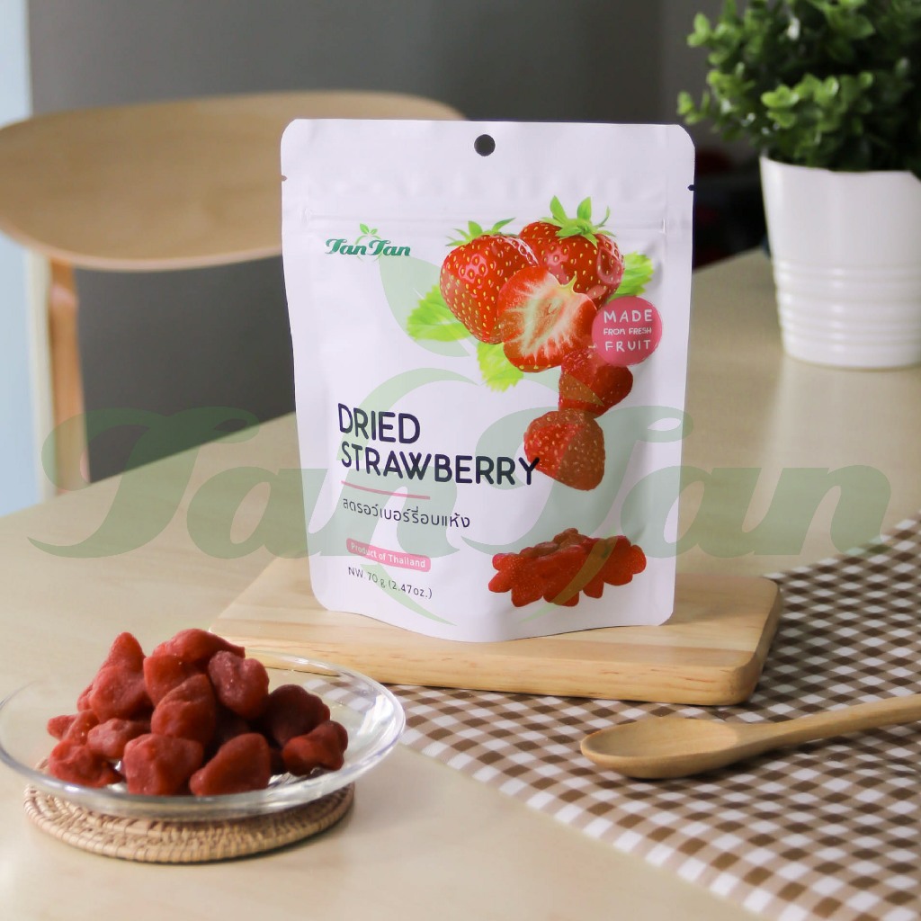 ทาน ทาน สตรอเบอร์รี่อบแห้ง ขนาด 70 กรัม