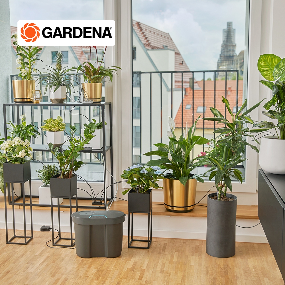 GARDENA ชุดรดน้ำต้นไม้อัตโนมัติแบบมีถังน้ำ (13366-20)