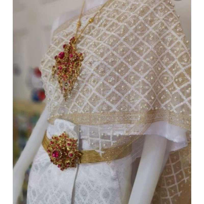 สไบกากเพขรปักมุขยาว 3 เมตร “เหลือเพียงไม่กี่ชิ้นเท่านั้น!” ไสบสวยมาก