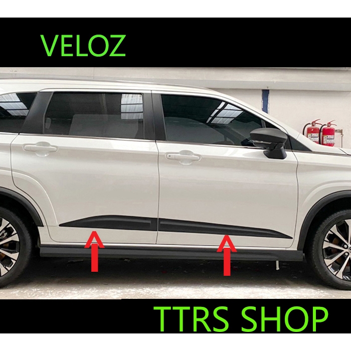 คิ้วกันกระแทกประตู Toyota Veloz 2022-2024 สีดำด้าน จำนวน 4 ชิ้น หลัง 3M พร้อมส่งวันนี้