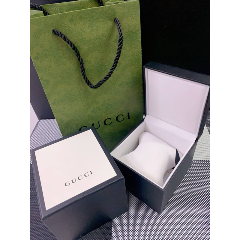 กล่องนาฬิกา GUCCI งานออริ อุปกรณ์ครบชุด สวยมาก