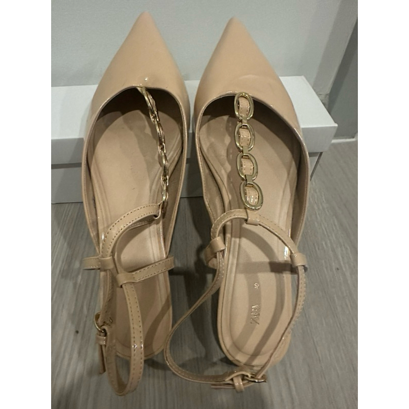 รองเท้าหนังแก้ว ZARA