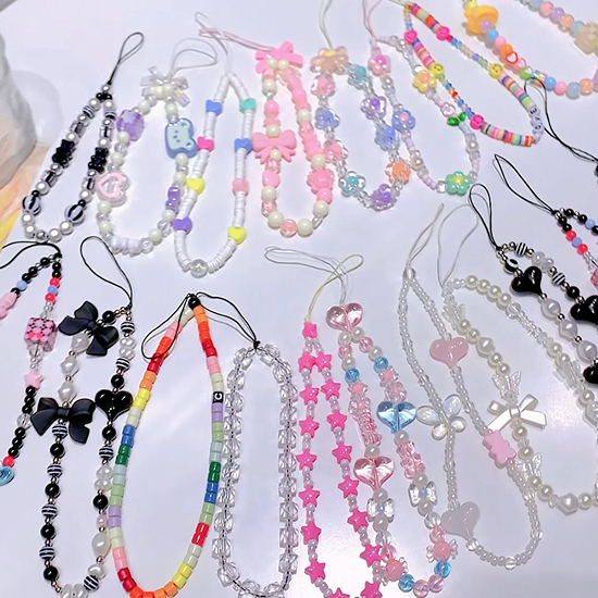 สายห้อยมือถือ สร้อยข้อมือทำด้วยมือ y2k สไตล์สหัสวรรษสาวหวานร้อนเหมาะสำหรับโทรศัพท์มือถือโซ่กล้อง CCD เชือกเส้นเล็กลูกปัด