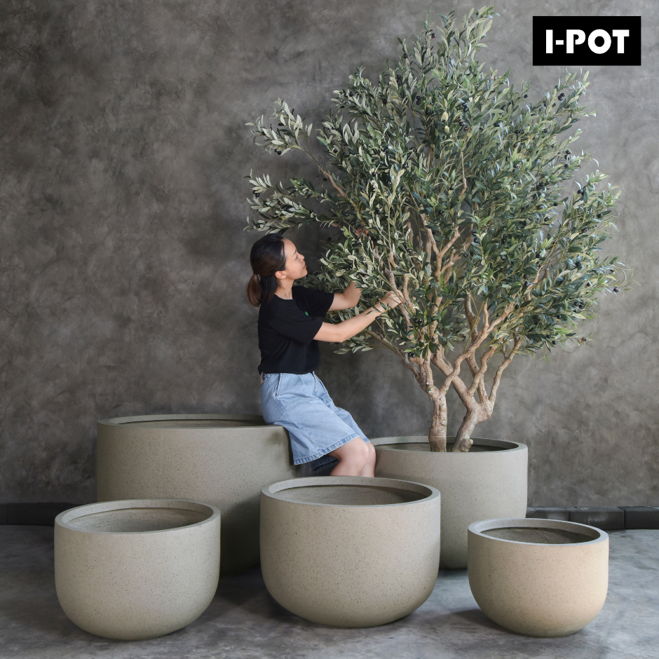 I-POT กระถางไฟเบอร์เคลย์ รุ่น ไวด์แคปซูล สี เอิร์ธโทน