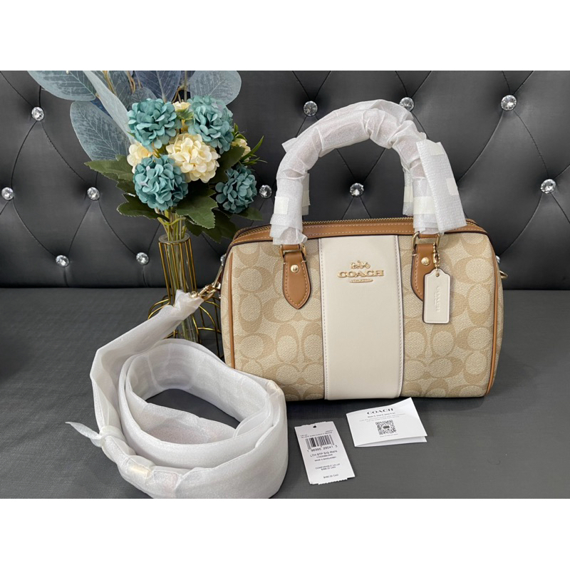 พร้อมส่ง 🤩🐥 COACH Rowan Satchel In Blocked Signature Canvas