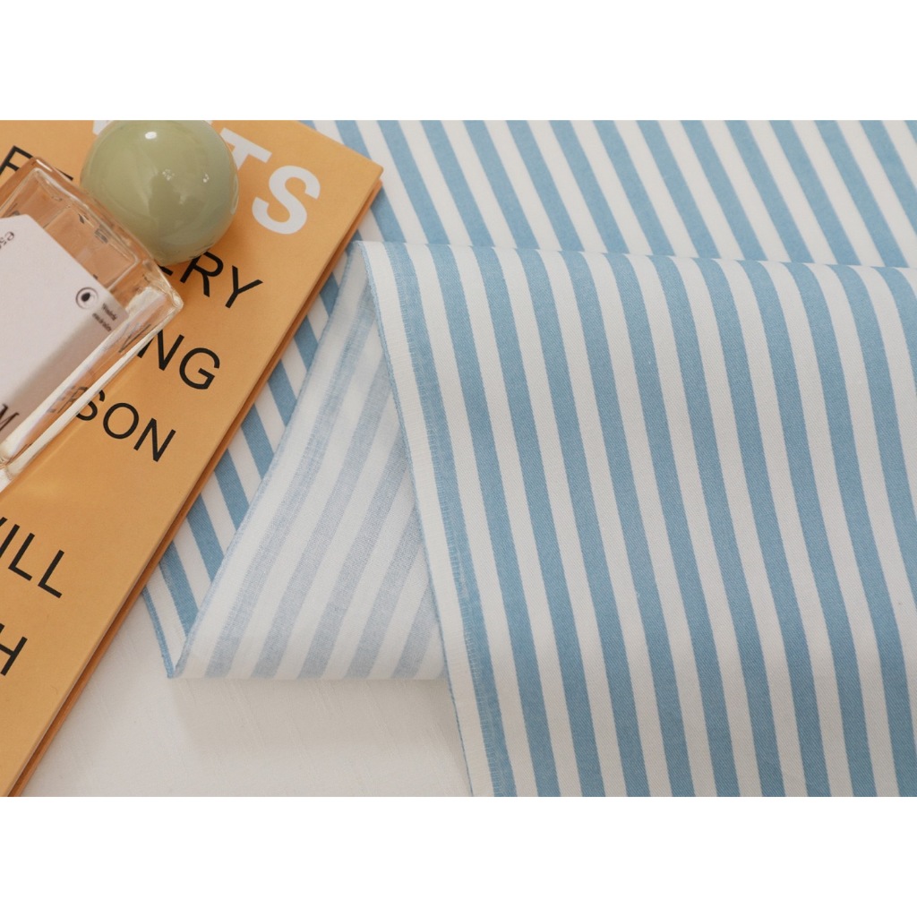 ผ้าาคอตตอน 100% คอตตอนทอทวิล ผ้าหน้ากว้าง 1.6 เมตร ลาย Blue bear travel  ลาย Brown bear travel