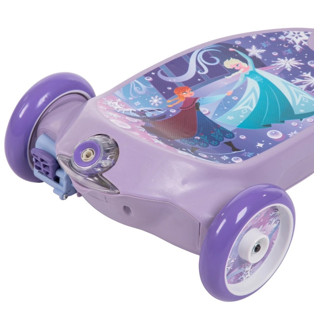 นำเข้า🇺🇸 สกู๊ตเตอร์ไฟฟ้า 2 in 1 เป่าบับเบิ้ลได้ ลายโฟเซ่น Disney Frozen 3-Wheel Ride-On Electric Bubble Scooter - รูปที่ 6