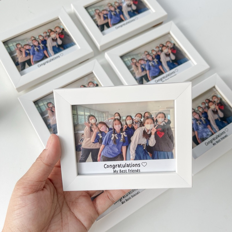 เตรียมพัสดุ 2 วัน ** กรอบรูปสีขาว พร้อมรูป ขนาด3x4นิ้ว