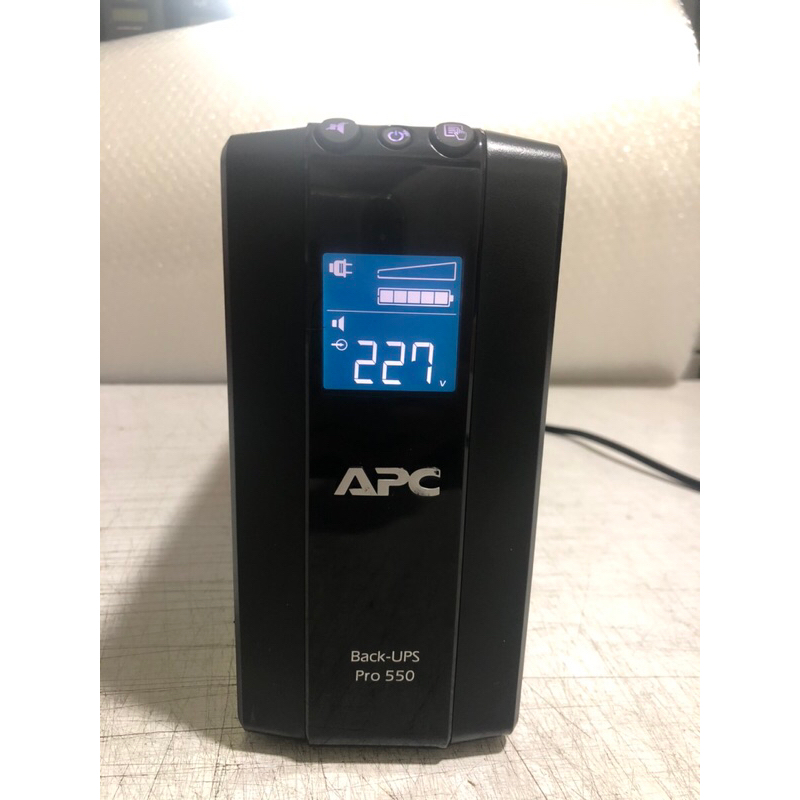 UPS เครื่องสำรองไฟมือสอง APC รุ่น BR550GI 550VA/330W พร้อมแบตเตอรี่ใหม่ สินค้าพร้อมใช้งาน